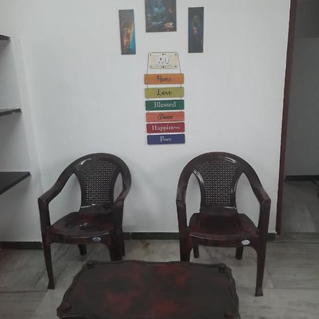 White House- 1Bk Pleasant Apartment With Open Terrace Coimbatore Eksteriør billede