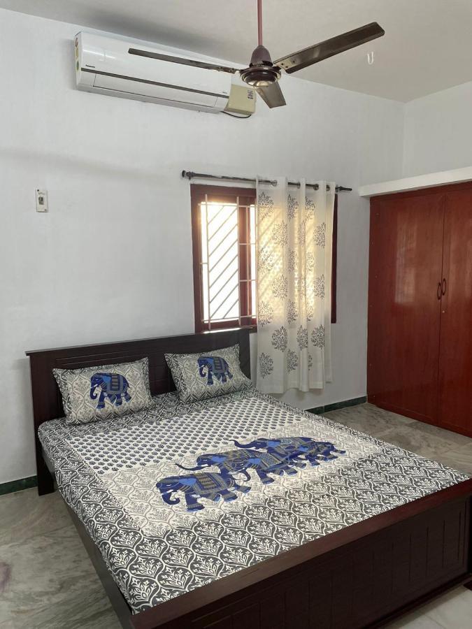 White House- 1Bk Pleasant Apartment With Open Terrace Coimbatore Eksteriør billede