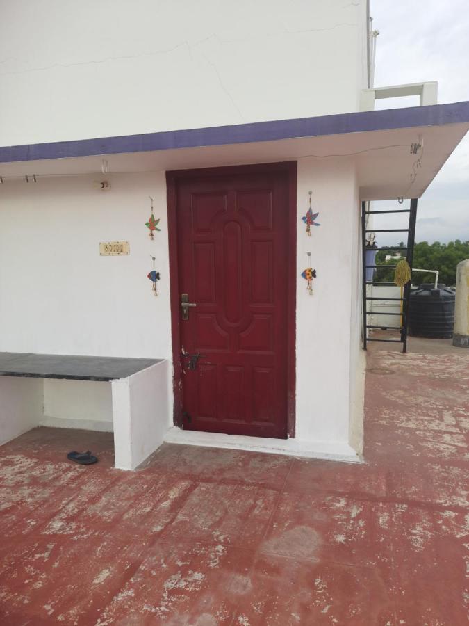 White House- 1Bk Pleasant Apartment With Open Terrace Coimbatore Eksteriør billede